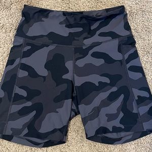 Old Navy/Power Soft Biker Shorts